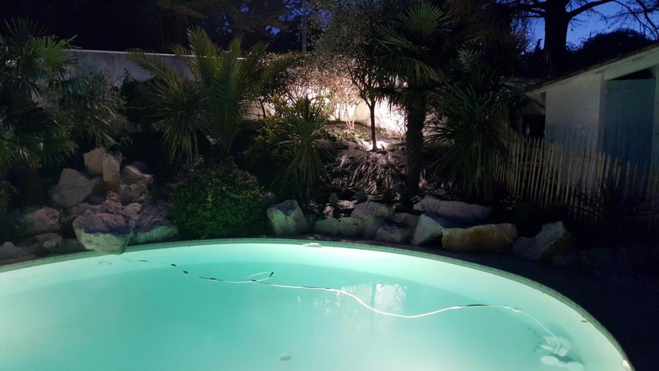Tres Belle Villa Avec Piscine Le Bois-Plage-en-Ré Екстериор снимка